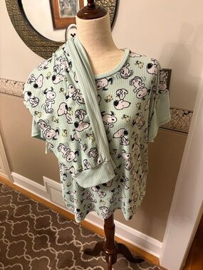 New Peanuts   Snoopy Mint Green XL womens Pajama Top fits 10-14 super soft
